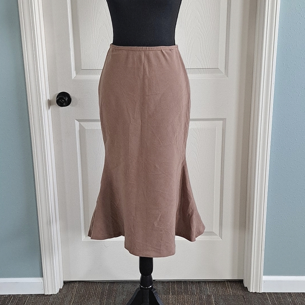 Muse Vintage Mermaid Midi Length Suede Elastic Waist Fit & Flare Skirt - Picture 1 of 6